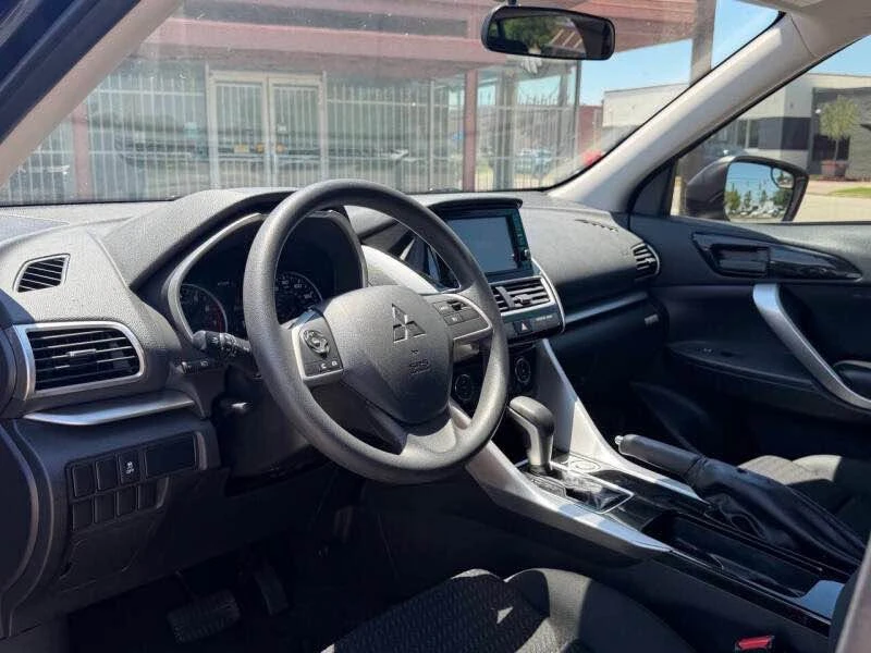 2019 Mitsubishi Eclipse Cross - Image 11 of 20