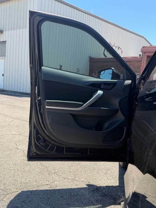 2019 Mitsubishi Eclipse Cross - Image 13 of 20