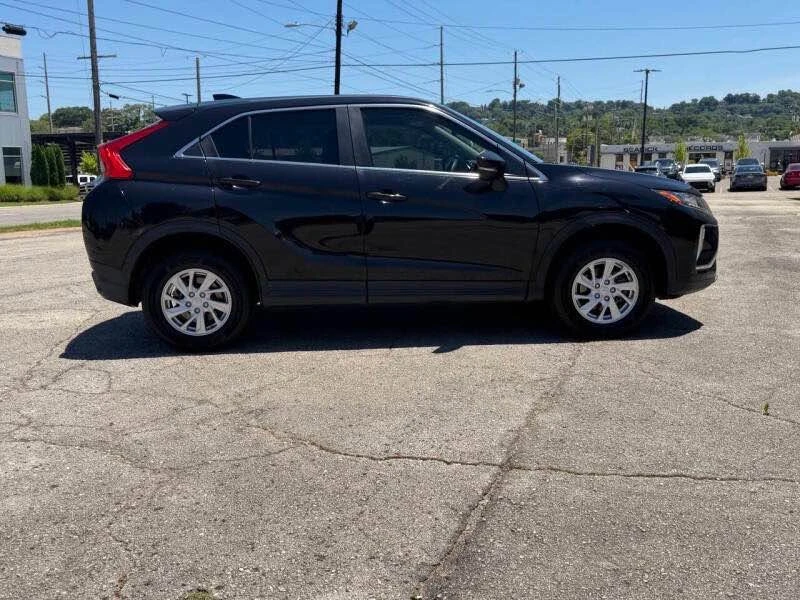 2019 Mitsubishi Eclipse Cross - Image 7 of 20