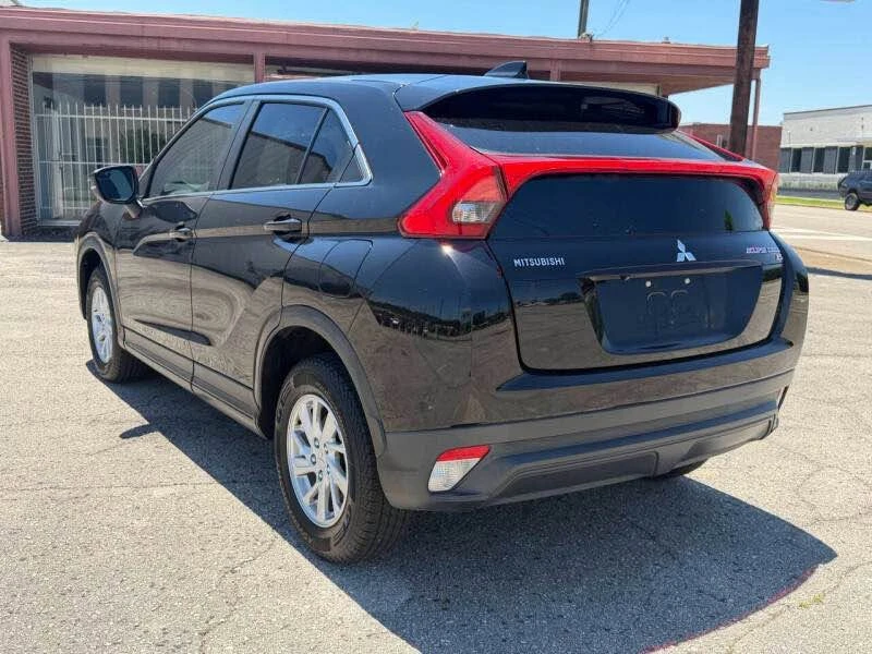 2019 Mitsubishi Eclipse Cross - Image 3 of 10