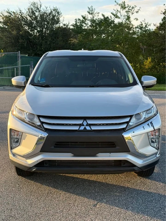 2019 Mitsubishi Eclipse Cross - Image 8 of 18