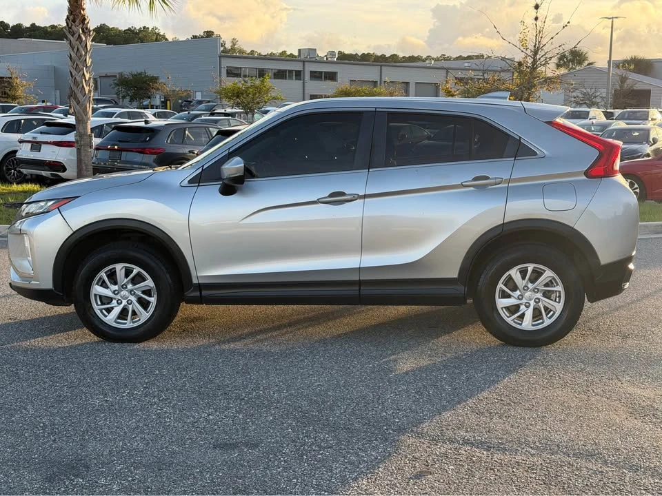 2019 Mitsubishi Eclipse Cross - Image 6 of 18