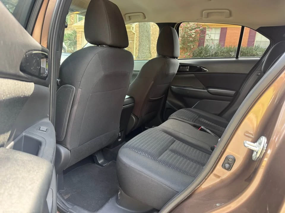 2019 Mitsubishi Eclipse Cross - Image 11 of 13
