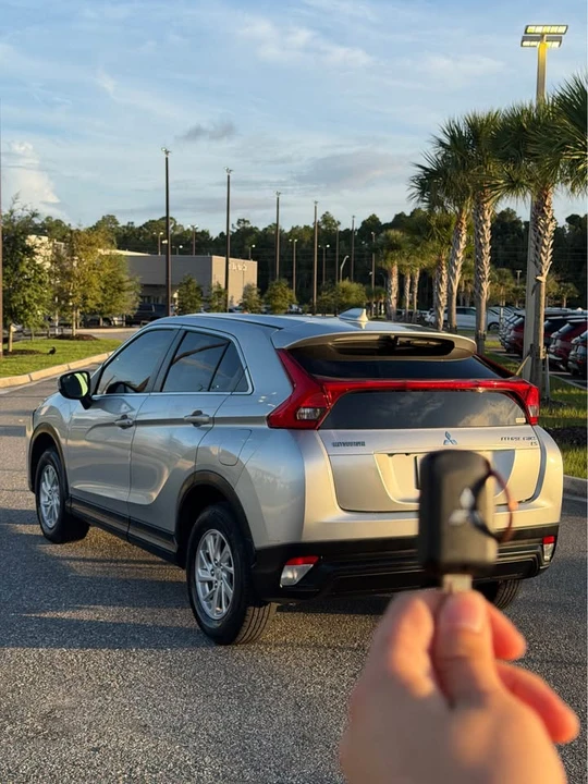 2019 Mitsubishi Eclipse Cross - Image 5 of 18