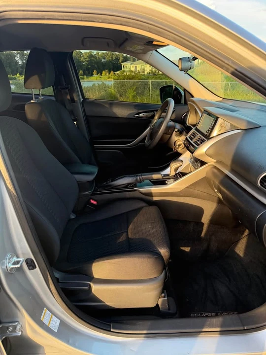 2019 Mitsubishi Eclipse Cross - Image 13 of 18