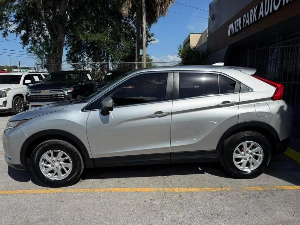 2019 Mitsubishi Eclipse Cross - Image 4 of 20