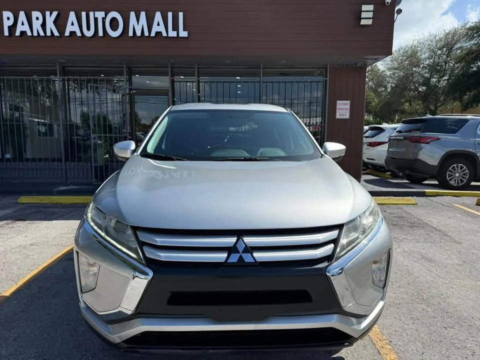 2019 Mitsubishi Eclipse Cross - Image 2 of 20