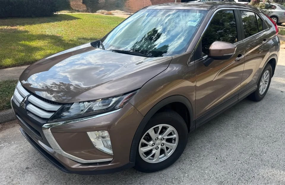 2019 Mitsubishi Eclipse Cross - Image 3 of 13