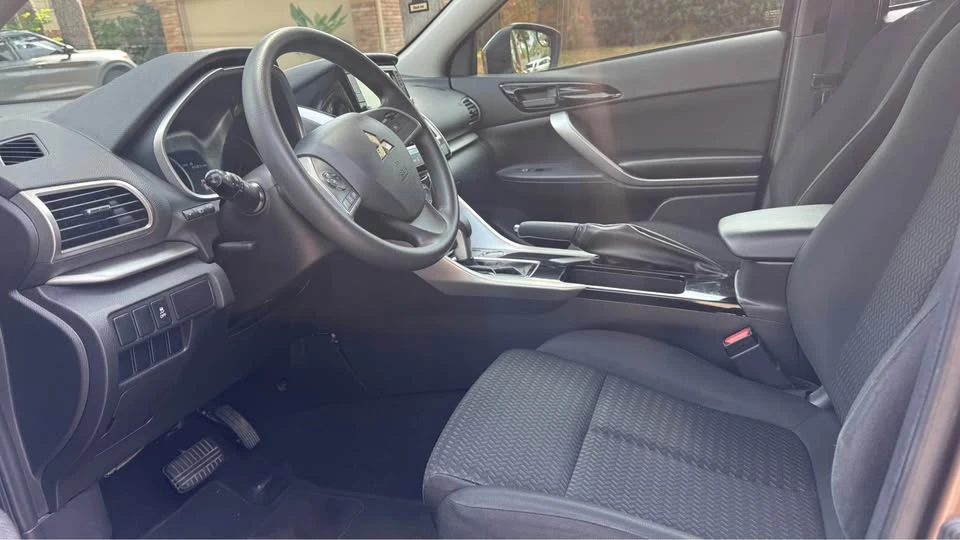 2019 Mitsubishi Eclipse Cross - Image 10 of 13