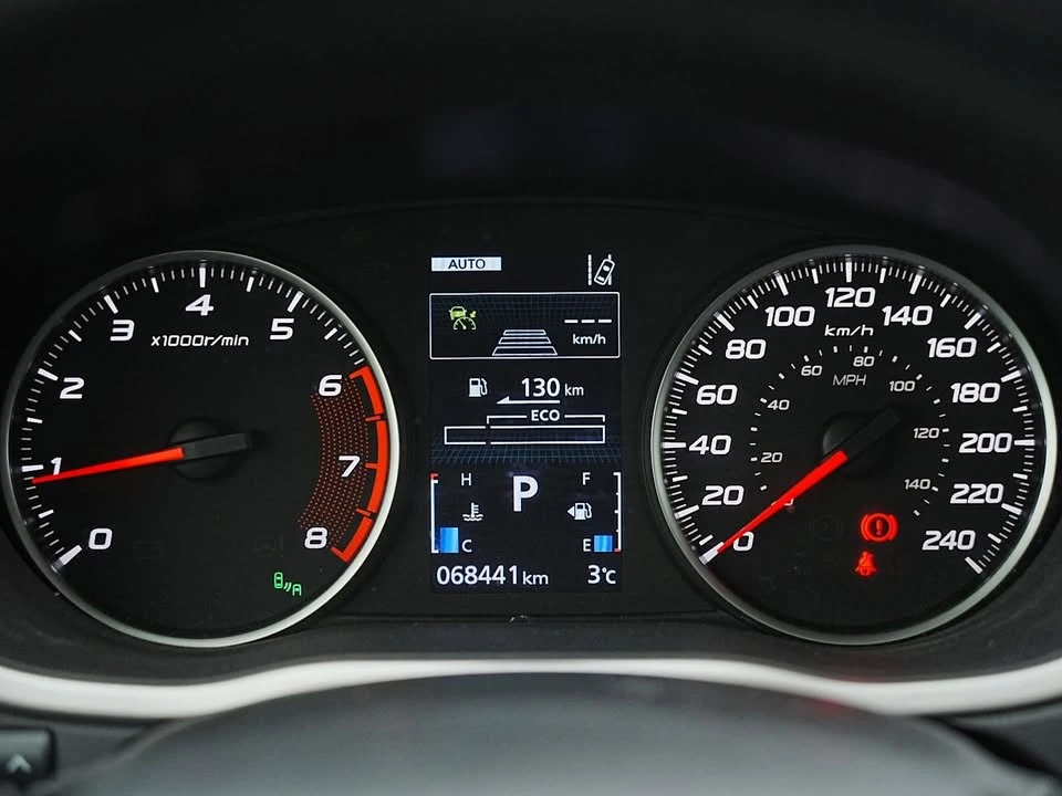 2019 Mitsubishi Eclipse Cross - Image 14 of 20