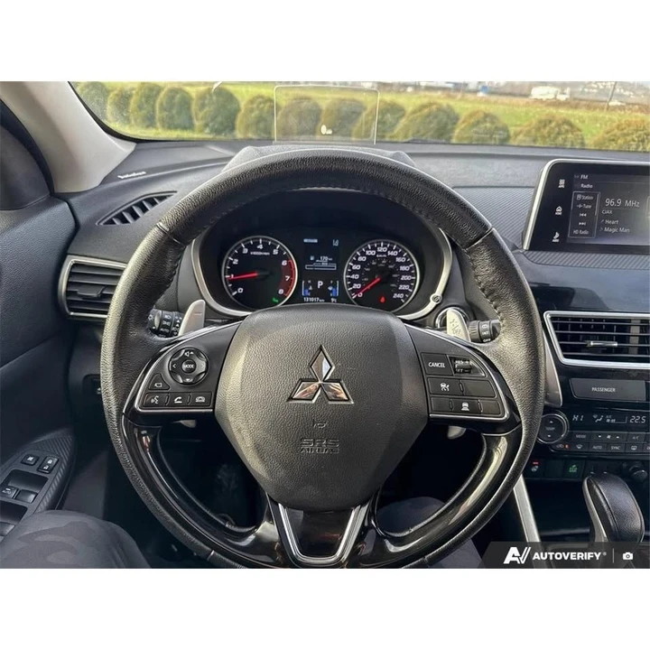 2019 Mitsubishi Eclipse Cross - Image 13 of 20