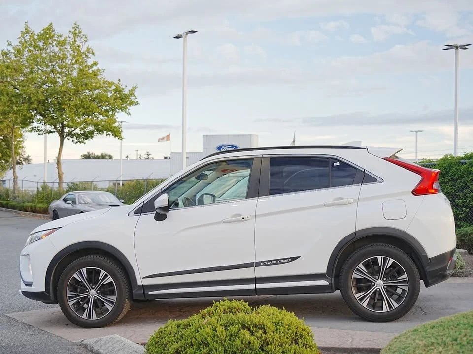 2019 Mitsubishi Eclipse Cross - Image 7 of 18