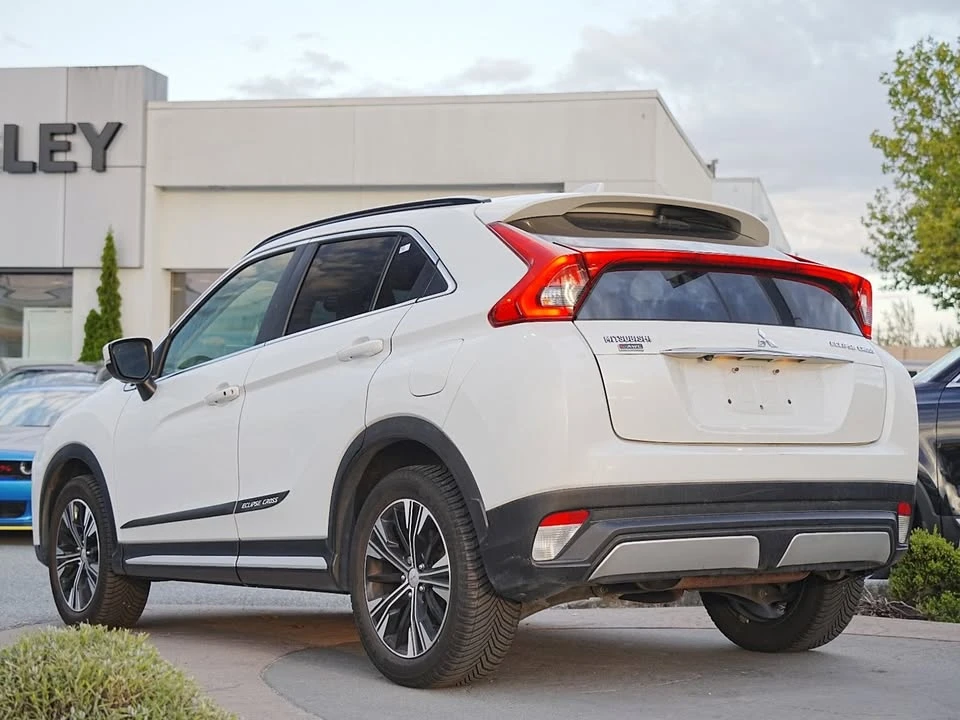2019 Mitsubishi Eclipse Cross - Image 7 of 19