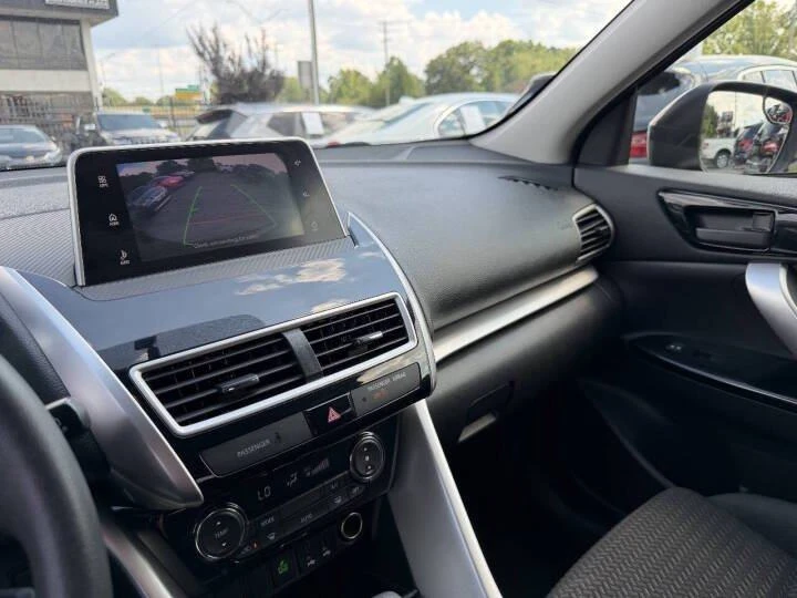2019 Mitsubishi Eclipse Cross - Image 15 of 19
