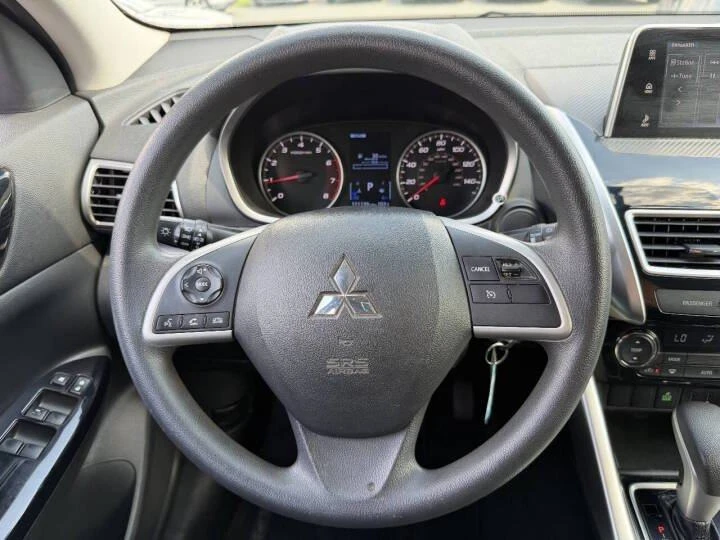 2019 Mitsubishi Eclipse Cross - Image 13 of 19