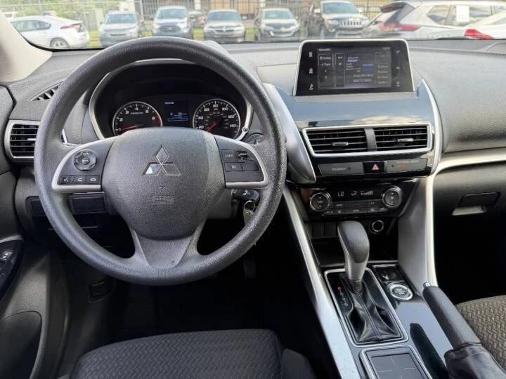 2019 Mitsubishi Eclipse Cross - Image 12 of 19