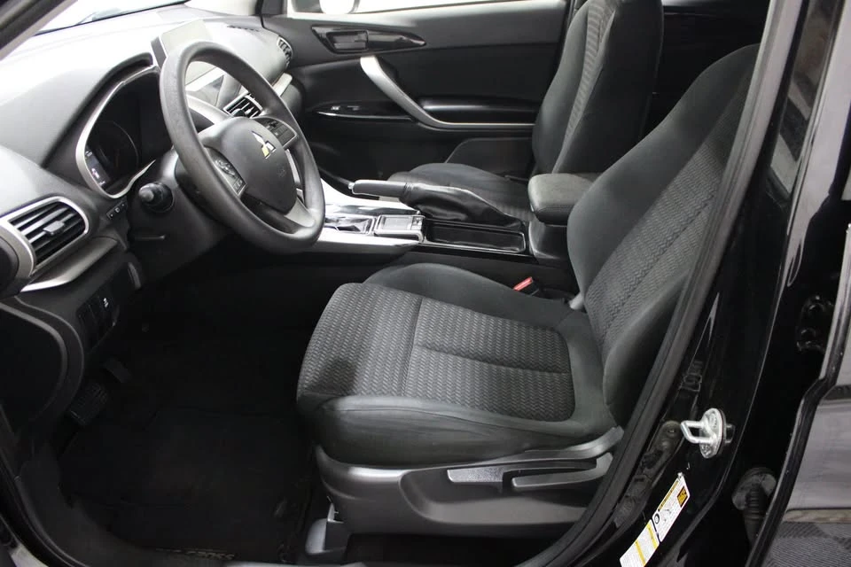 2019 Mitsubishi Eclipse Cross - Image 5 of 19