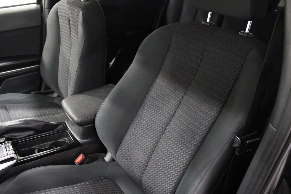 2019 Mitsubishi Eclipse Cross - Image 6 of 19