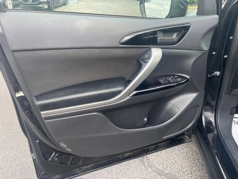 2019 Mitsubishi Eclipse Cross - Image 12 of 20