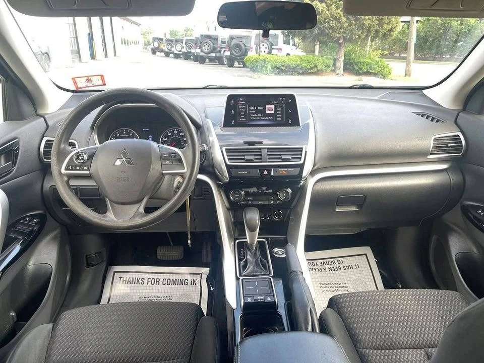 2019 Mitsubishi Eclipse Cross - Image 16 of 20