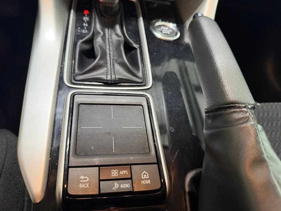 2019 Mitsubishi Eclipse Cross - Image 8 of 9