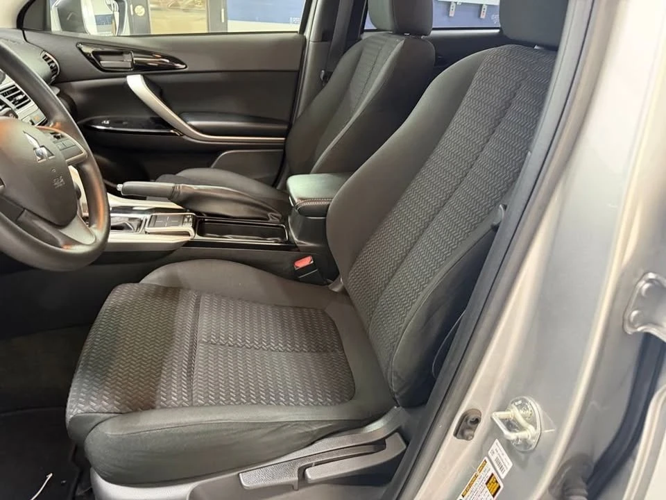 2019 Mitsubishi Eclipse Cross - Image 5 of 9
