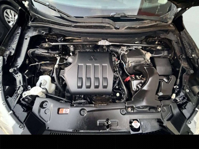 2019 Mitsubishi Eclipse Cross - Image 12 of 20