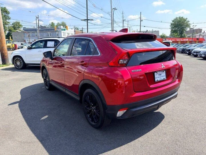 2019 Mitsubishi Eclipse Cross - Image 4 of 15