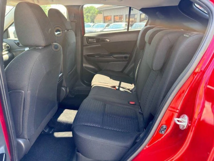 2019 Mitsubishi Eclipse Cross - Image 9 of 15