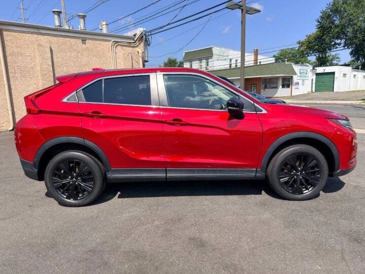 2019 Mitsubishi Eclipse Cross - Image 2 of 15