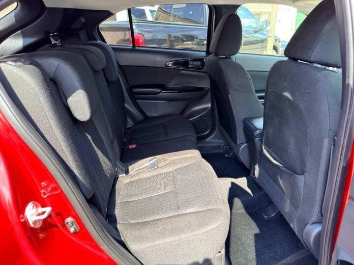 2019 Mitsubishi Eclipse Cross - Image 11 of 15