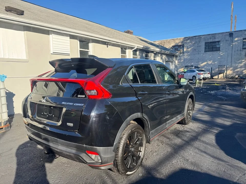 2019 Mitsubishi Eclipse Cross - Image 2 of 9