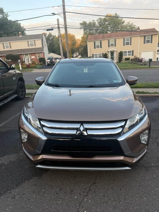 2019 Mitsubishi Eclipse Cross - Image 2 of 8