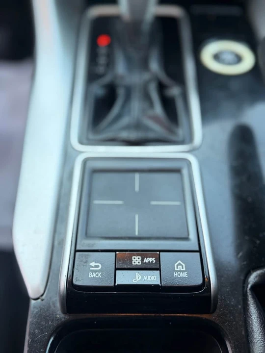 2019 Mitsubishi Eclipse Cross - Image 11 of 15