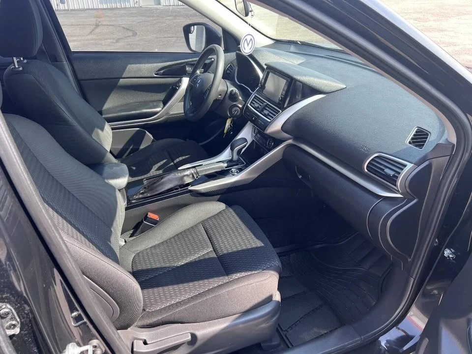 2019 Mitsubishi Eclipse Cross - Image 14 of 17