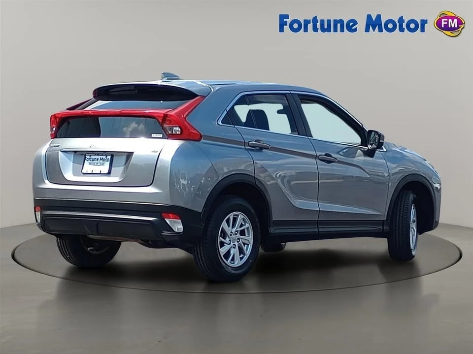 2019 Mitsubishi Eclipse Cross - Image 4 of 18