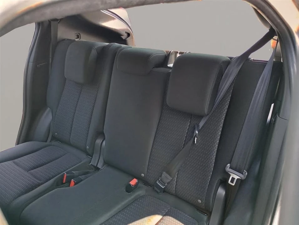 2019 Mitsubishi Eclipse Cross - Image 8 of 18