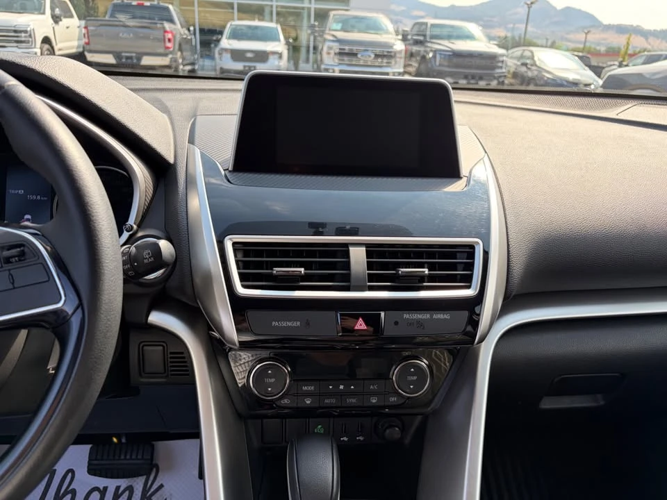 2019 Mitsubishi Eclipse Cross - Image 10 of 13