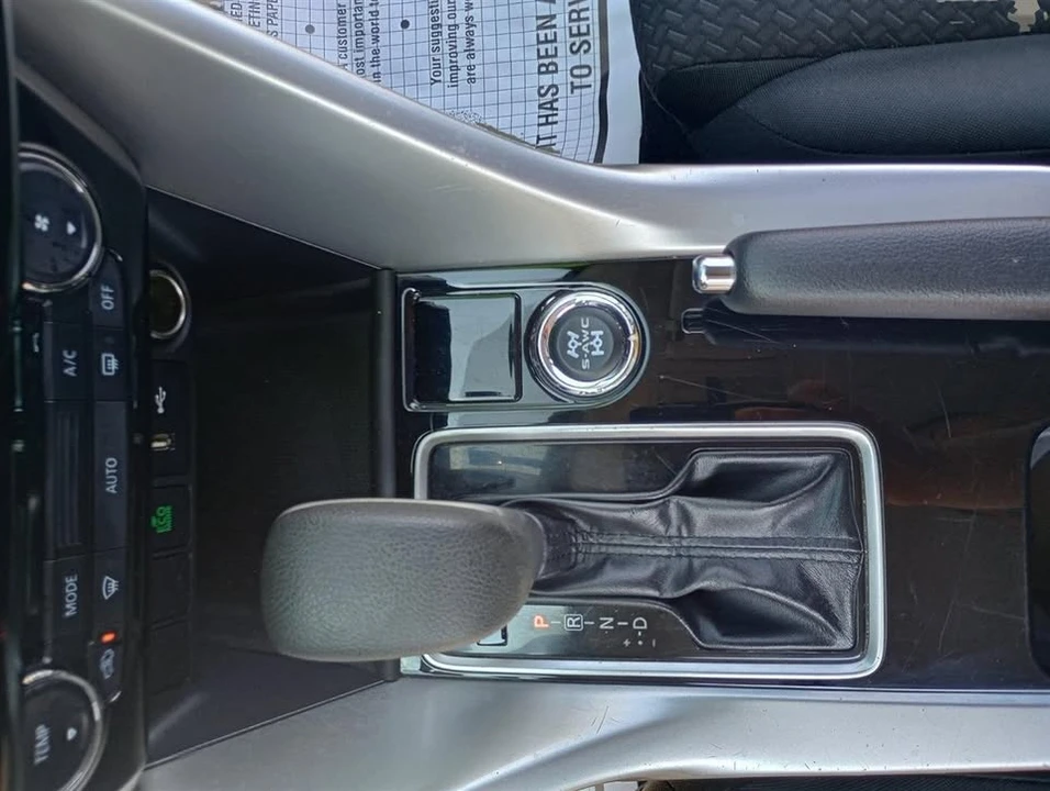 2019 Mitsubishi Eclipse Cross - Image 15 of 18