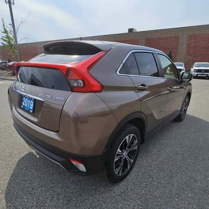 2019 Mitsubishi Eclipse Cross - Image 5 of 17