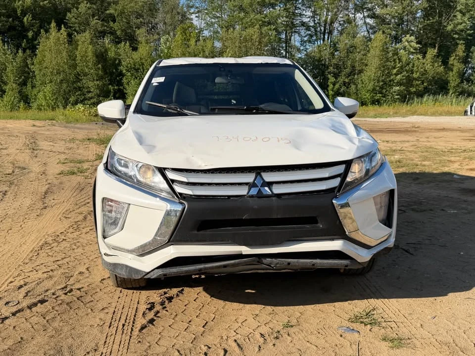 2019 Mitsubishi Eclipse Cross - Image 3 of 18