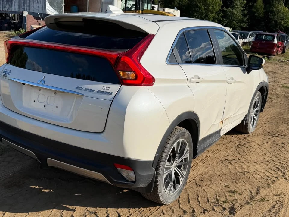 2019 Mitsubishi Eclipse Cross - Image 13 of 18