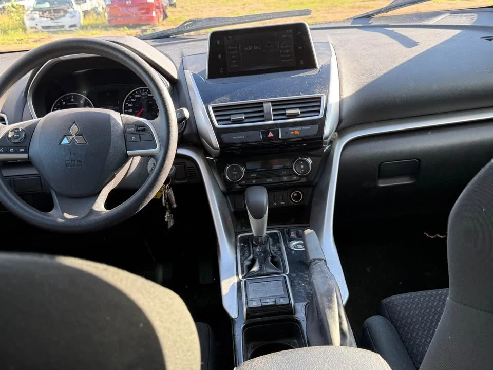 2019 Mitsubishi Eclipse Cross - Image 14 of 18