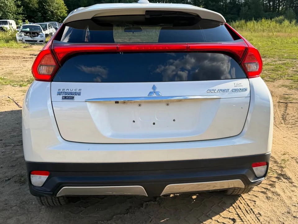 2019 Mitsubishi Eclipse Cross - Image 10 of 18