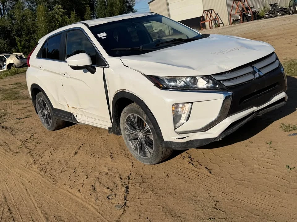 2019 Mitsubishi Eclipse Cross - Image 4 of 18