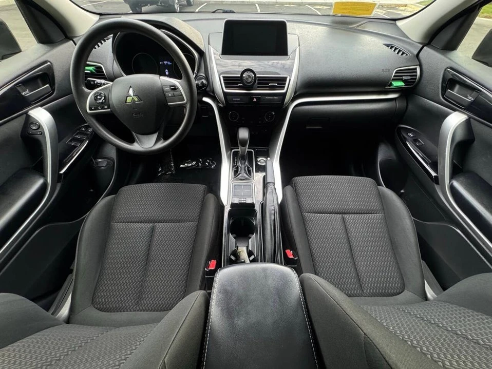 2019 Mitsubishi Eclipse Cross - Image 12 of 20