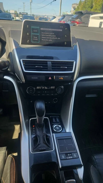 2019 Mitsubishi Eclipse Cross - Image 9 of 10
