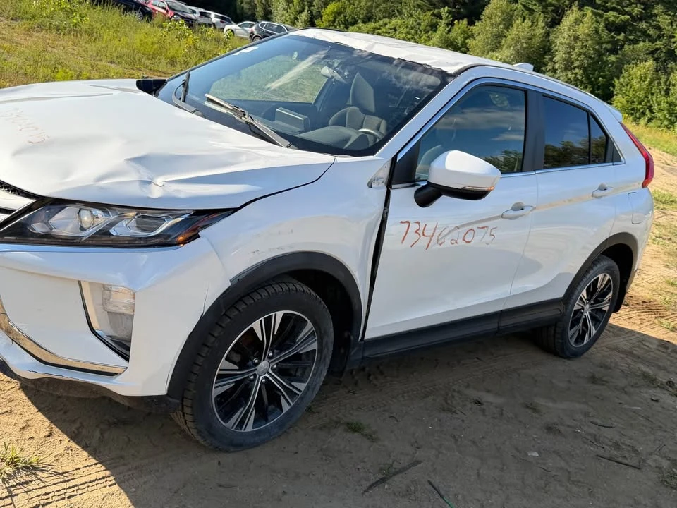 2019 Mitsubishi Eclipse Cross - Image 7 of 18
