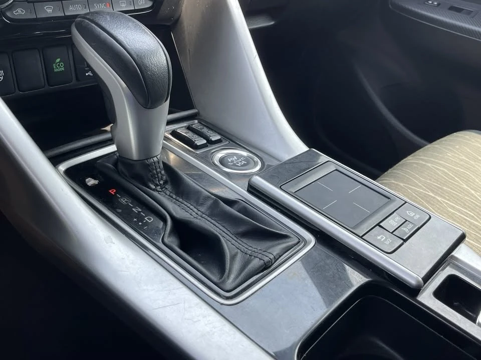 2019 Mitsubishi Eclipse Cross - Image 14 of 20