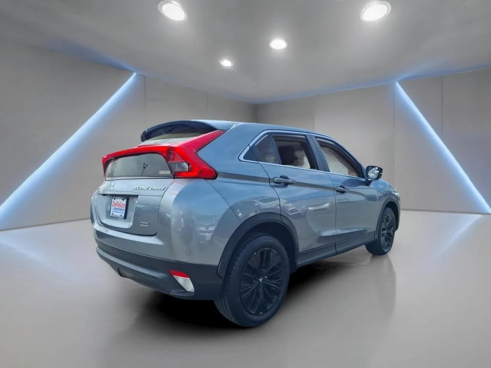 2019 Mitsubishi Eclipse Cross - Image 2 of 20